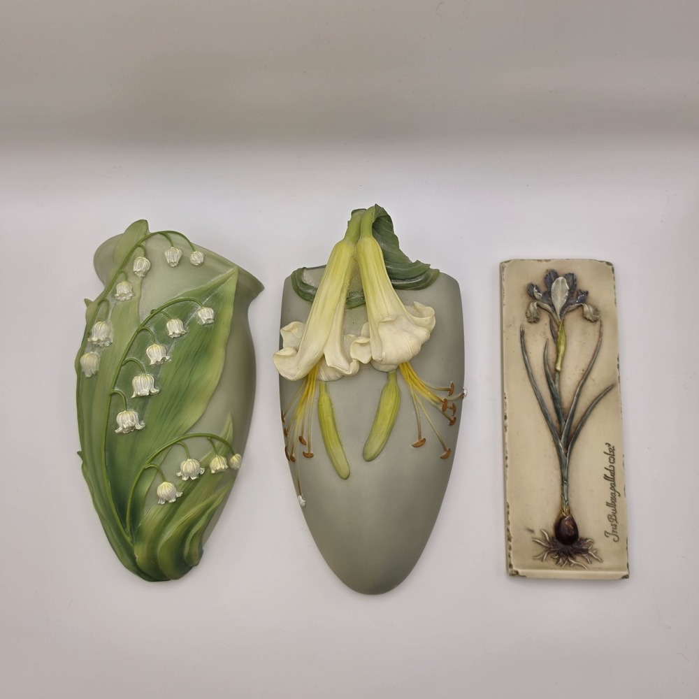 Ibis and Orchid Design Lily of the Valley 117 White Lilies 107 Vases Iris Plaque